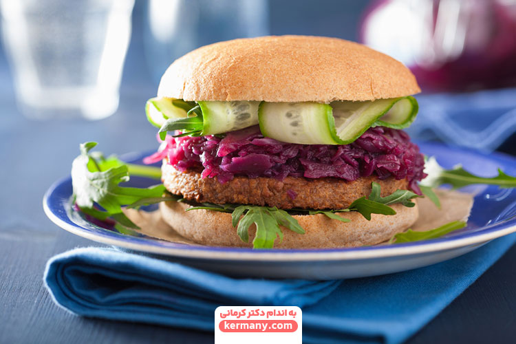 مقاله همبرگر سویا را می‌توانید کاملا گیاهی یا با ترکیب گوشت تهیه کنید.