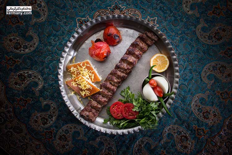 مقاله طرز تهیه کباب کوبیده اصیل ایرانی را در این مقاله می‌خوانید.