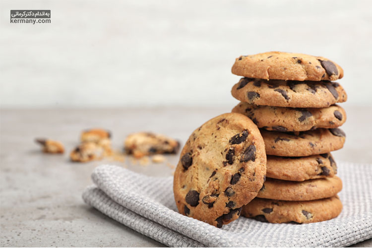 مقاله کوکی شکلاتی یکی از تنقلات خوش طعم و عطر است که به راحتی می‌توانید در خانه درست کنید.